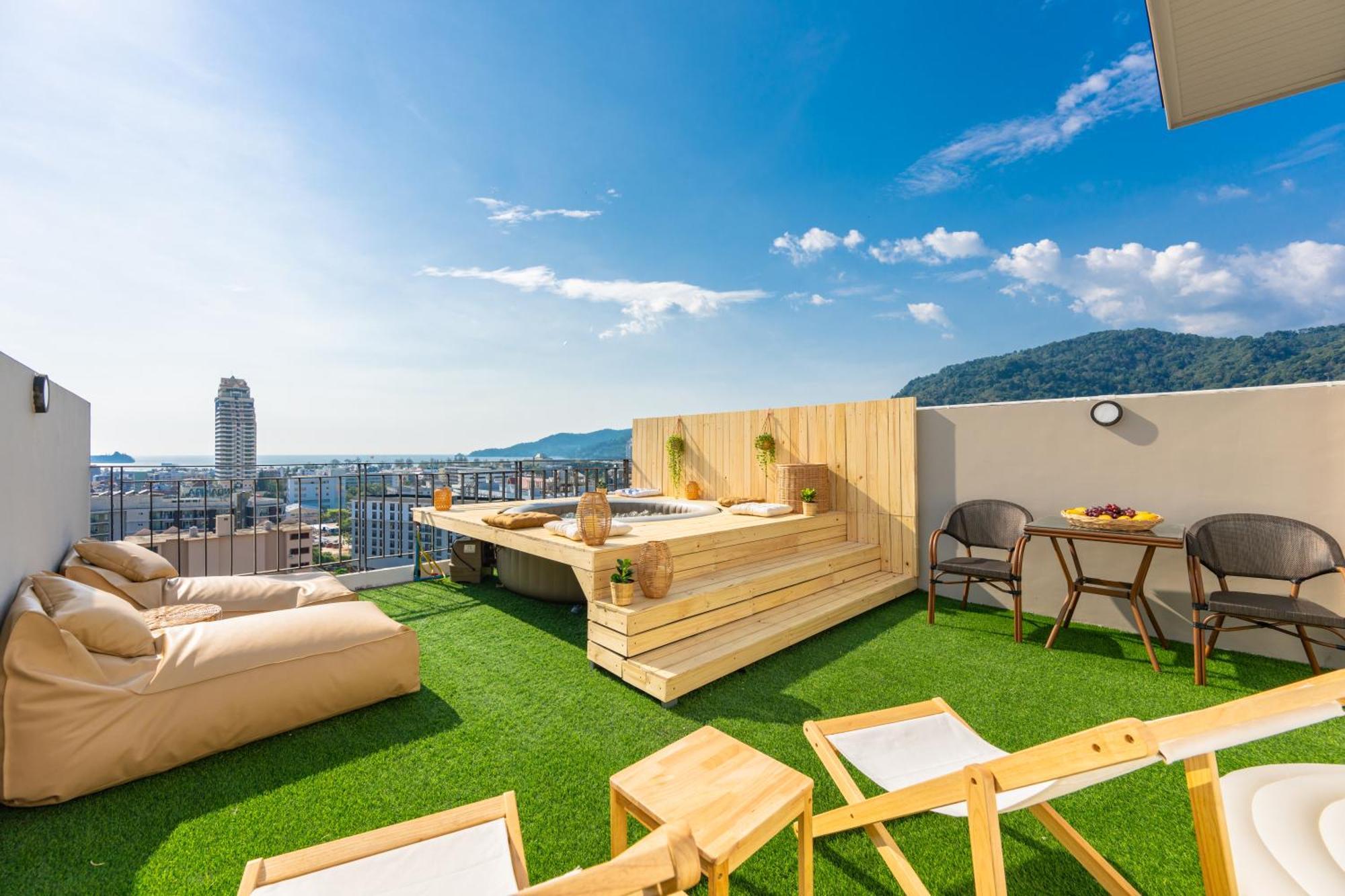 Sky Wave Patong Hotel ภายนอก รูปภาพ
